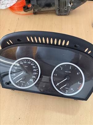 BMW E60 óracsoport 