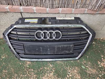 Audi a3 S line díszrács 8V3853651AA
