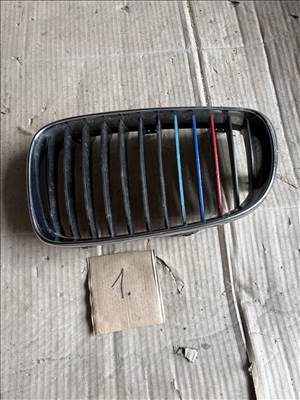 BMW 1-es sorozat E81, E82, E87, E88 Bal hűtőrács 51137179655