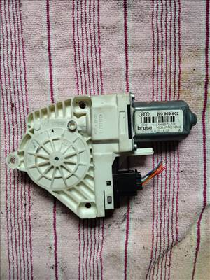 Skoda Superb II Elektromos ablakemelő motor 8k0959801 8k0959802