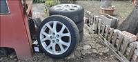  5x114.3 lyukosztású 18" használt alufelni, rajta 225/45 újszerű Pirelli négyévszakos gumi