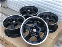  5x98 lyukosztású 8JJ 17" újszerű Rondell Alfa Fiat Lancia Citroen Peugeot alufelni