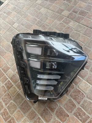 Hyundai Kona jobb led fényszoró hf92112020