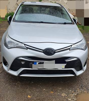 Toyota Avensis (T270 Facelift) bontott alkatrészei vagy egyben bontásra eladó
