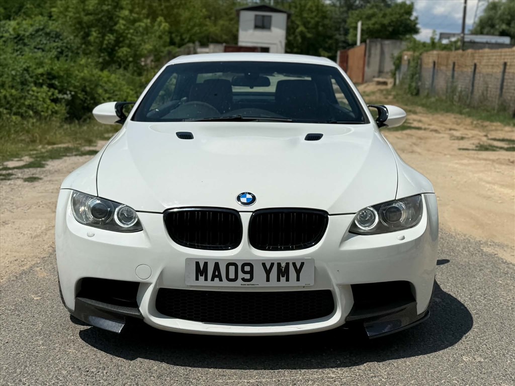 BMW M3 (E90, E91, E92, E93) bontott alkatrészei 3. kép