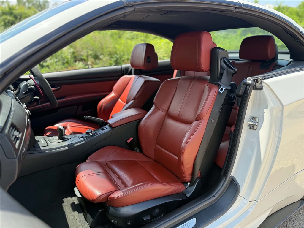 BMW M3 (E90, E91, E92, E93) bontott alkatrészei 11. kép