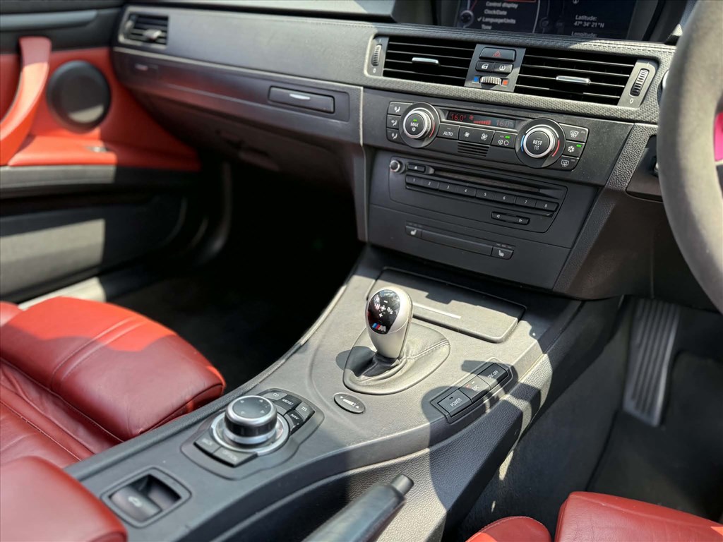 BMW M3 (E90, E91, E92, E93) bontott alkatrészei 15. kép