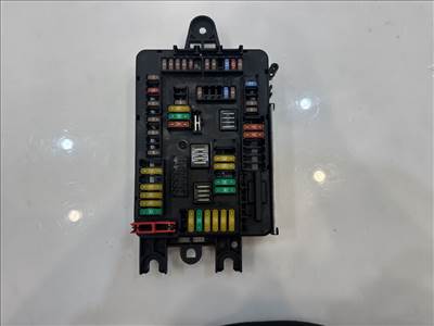 BMW F30 F31 Csomagtér biztosítéktábla  9337884