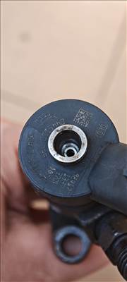 Ford Focus Mk2 Turnier 1.6 TDCi Bosch porlasztócsúcs  9841713373706 044510239