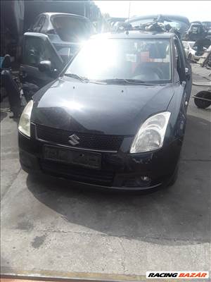 Suzuki Swift IV Jobb első sárvédő 