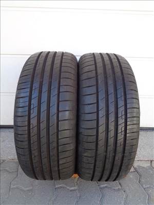 Goodyear 205/55R16 nyári gumi 2db, újszerű állapotban eladó.