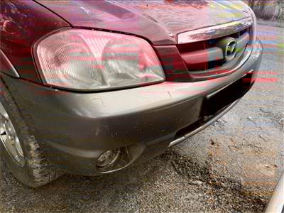Mazda Tribute első lökhárító (hibás)