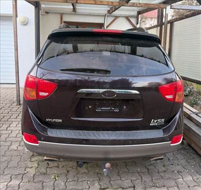 Hyundai IX55 3.0 dizel 2010 bontott jármű