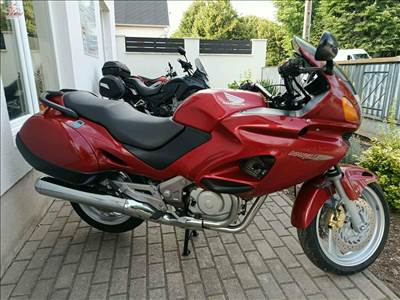 Honda NT 650 Deauville (2001)