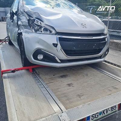 Peugeot 208 1,2vti motor eladó.