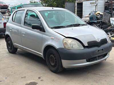 Toyota Yaris (XP10) 1.0 Jobb első Gólyaláb (Lengécsillapító, Rugó) 166574*