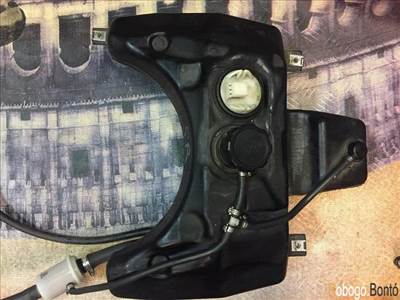 Aprilia SR  tank