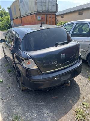 Seat Toledo III bontott alkatrészei