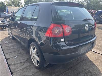 Volkswagen Golf V 1.4i bontott alkatrészei
