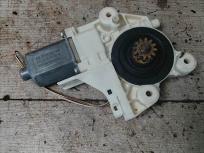 FORD Focus 2004.09.01-2007.08.31 Jobb első ablakemelő motor