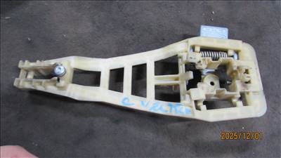 Opel Vectra C kilincsfészek 