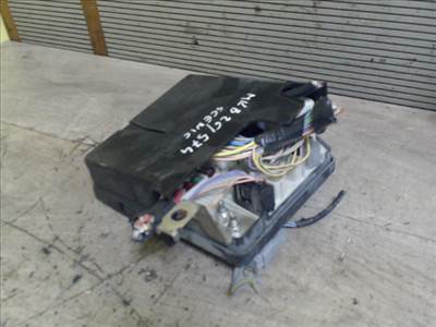 RENAULT Megane Scenic 2006.04.30-2009.05.31 Biztosítéktábla BCM BSI BSM SAM GEM modul Motortér