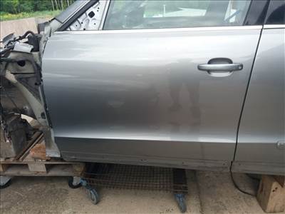 Audi Q5 (8R) Bal első ajtó részeivel LY7G