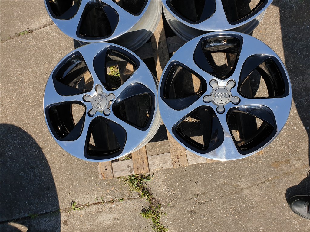 18" 5x112 Audi A3 S-line 2. kép