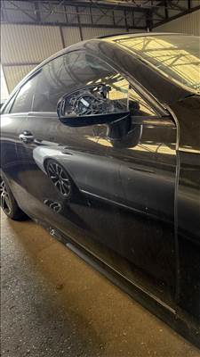 Mercedes E-osztály C238 jobb oldali ajtó 