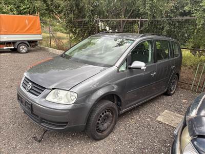 Volkswagen Touran I 1.9 TDI Bontott autó