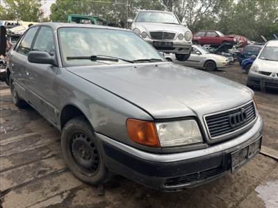 Audi 100 / 200 2.5D  bontott alkatrészei