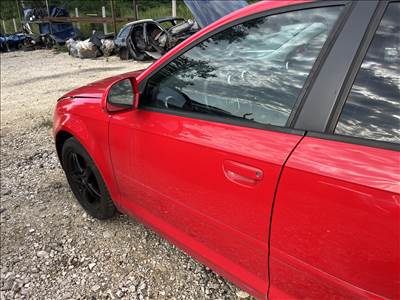 Audi A3 (8P) Facelift bal első ajtó LY3J 