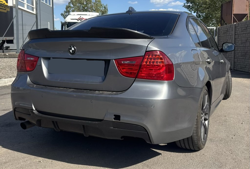 BMW 320 (E90, E91, E92, E93) bontott alkatrészei 2. kép