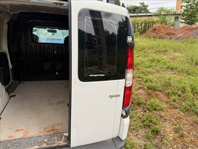 Fiat Doblo I 1.6 16V jobb csomagtérajtó 