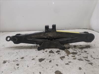 LEXUS IS II (GSE2_/ ALE2_/ USE2_) 220d (ALE20) Emelő #45028#