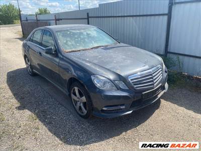 Mercedes E-osztály (W212) bontott alkatrészei