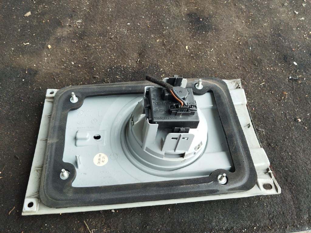 Volkswagen Sharan 2004-2010 bal belső hátsó lámpa 2. kép