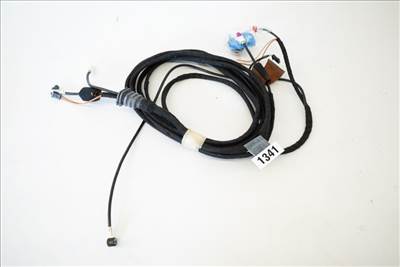BMW 5er E60-E60LCI, E61-E61LCI, 3er E90-E90LCI, E91-E91LCI, E92-E92LCI, E93-E93LCI, X5 E70, X6 E71 Kábel köteg