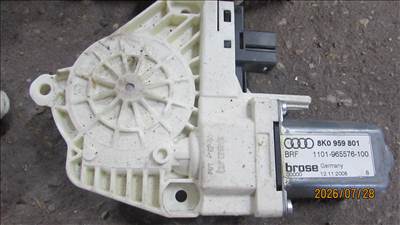 Audi A4 (B8 - 8K) bal első ablakemelő motor (8K0959801)