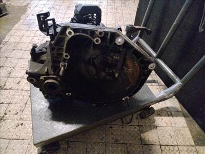 ALFA ROMEO romeo 156 97-03 sebességváltó. benzines manuális