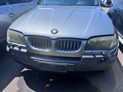 BMW X3 E83 karosszéria alkatrészek 