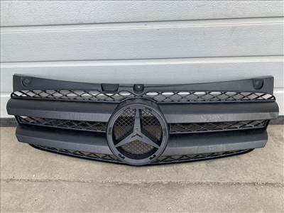 195. Mercedes Vito W639 Facelift díszrács  A6398880023