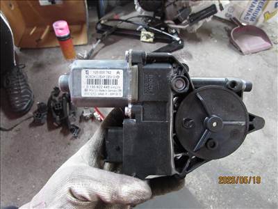 Citroën C5 II jobb első ablakemelő motor (128000782)