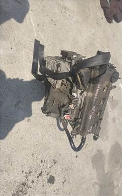 NISSAN MICRA K11 00.08-02.12 Motor. benzin fűzött blokk hengerfejjel