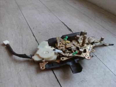 MAZDA MPV 99-05 Jobb tolóajtó zárszerkezet