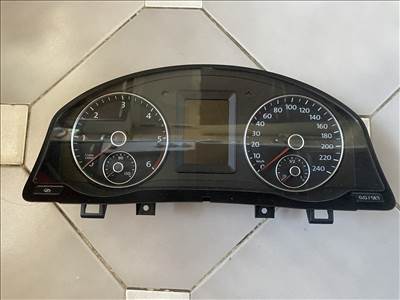 Volkswagen Golf Plus kilométer óra  5m0920860e