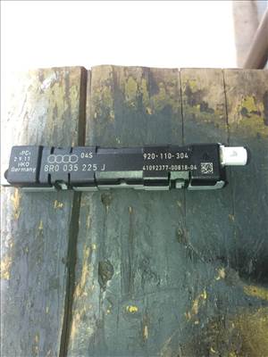 Audi Q5 (8R) Antenna erősítő  8r0035225j