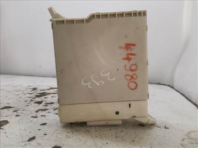 LEXUS IS II (GSE2_/ ALE2_/ USE2_) 220d (ALE20) Biztosítéktábla Utastér #44980# 8273053050