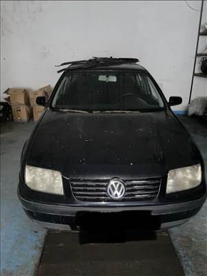 Volkswagen Bora Vw bora csavaros eleje fekete