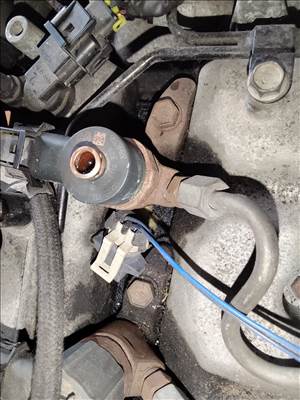 Hyundai i30 (GD) 1.6 CRDi Injektor porlasztó 0445110320 338002a900